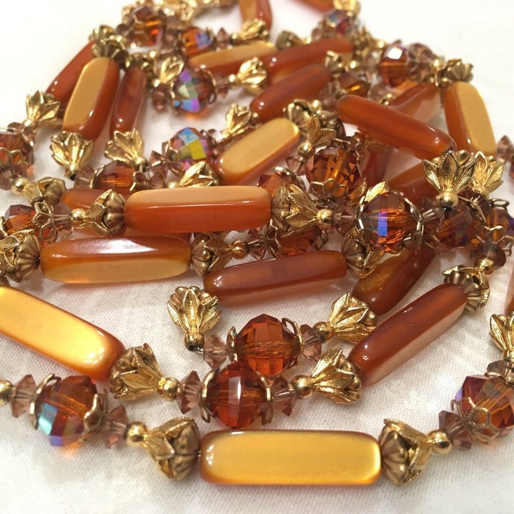Vintage Iridescent And Aurora Borealis Beaded Set - Picture 3 of 7